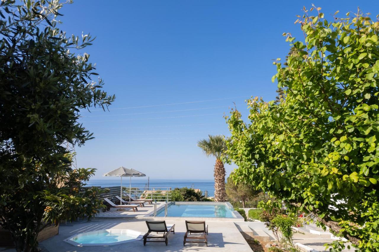 Queen'S Gem Luxury Villa - Heated Jacuzzi & Pool 헐소니소스 외부 사진