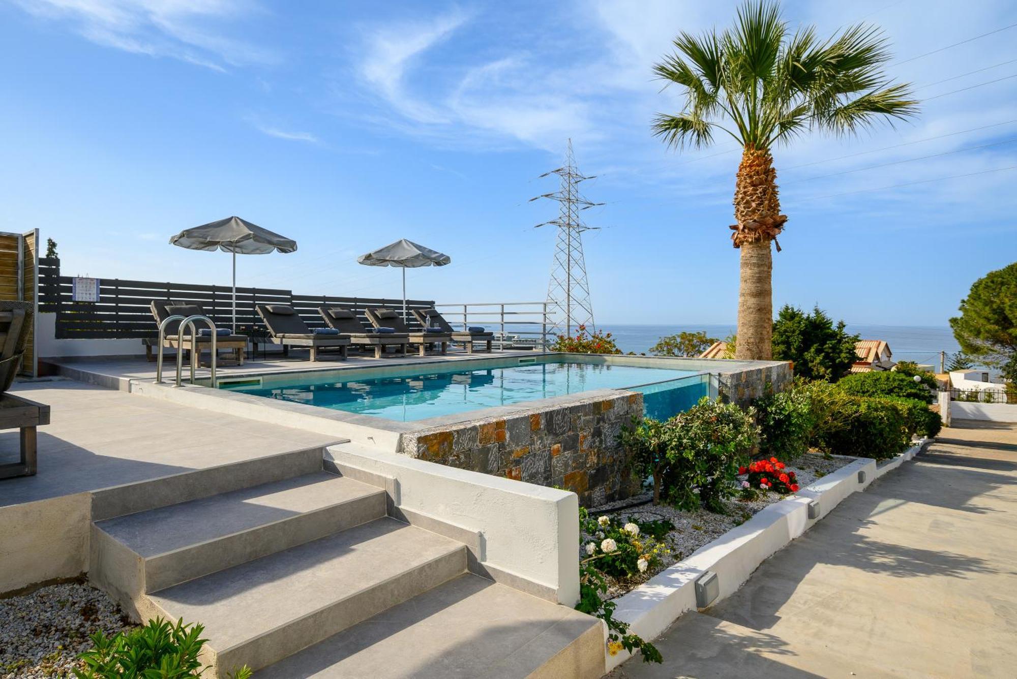 Queen'S Gem Luxury Villa - Heated Jacuzzi & Pool 헐소니소스 외부 사진